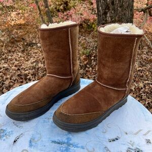 LL Bean Suede Sherling lined boots